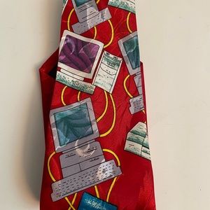 Preowned Mens Neck Tie. Computers etc. on Front & Back. A.Roger’s Designs.
